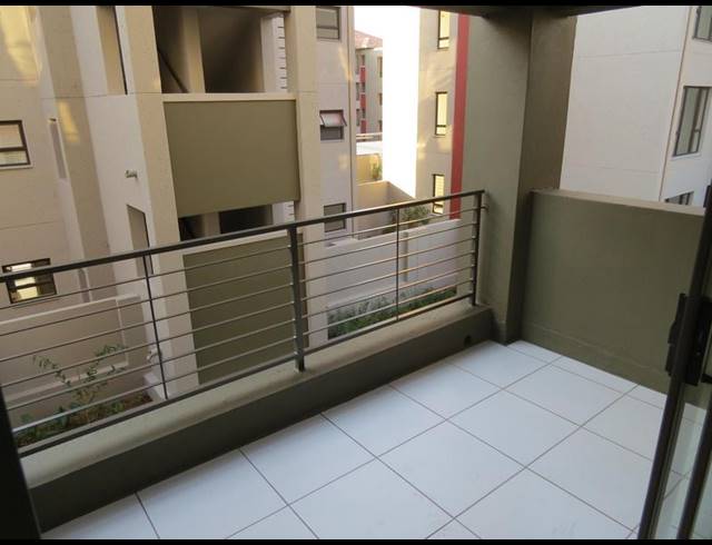 1 BEDROOM APARTMENT FOR SALE IN BARBEQUE DOWNS